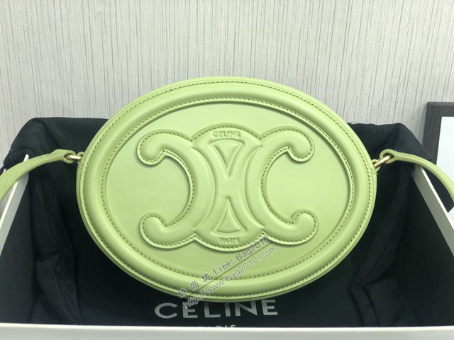 Celine專櫃2022新款經典凱旋門Logo大月餅包斜挎女包 賽琳OVAL CUIR TRIOMPHE大光滑牛皮革橢圓形手袋 sldj2263